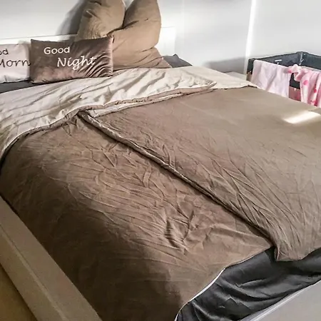 Cozy In Elmenhorst With Wifi