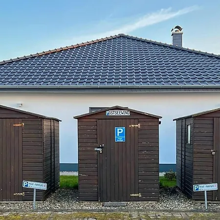 1 Bedroom Cozy In Elmenhorst Apartment *